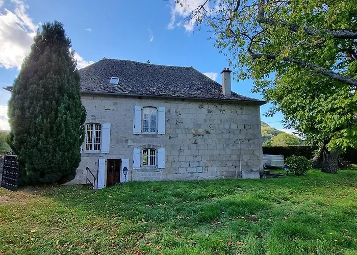 Maison La Rase Du Lac Cantal